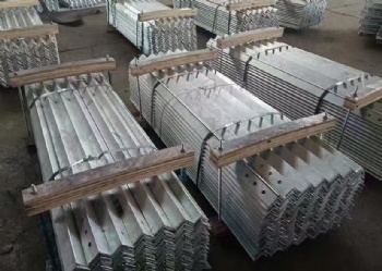 Hot Dip Galvanized Steel Cross Arm